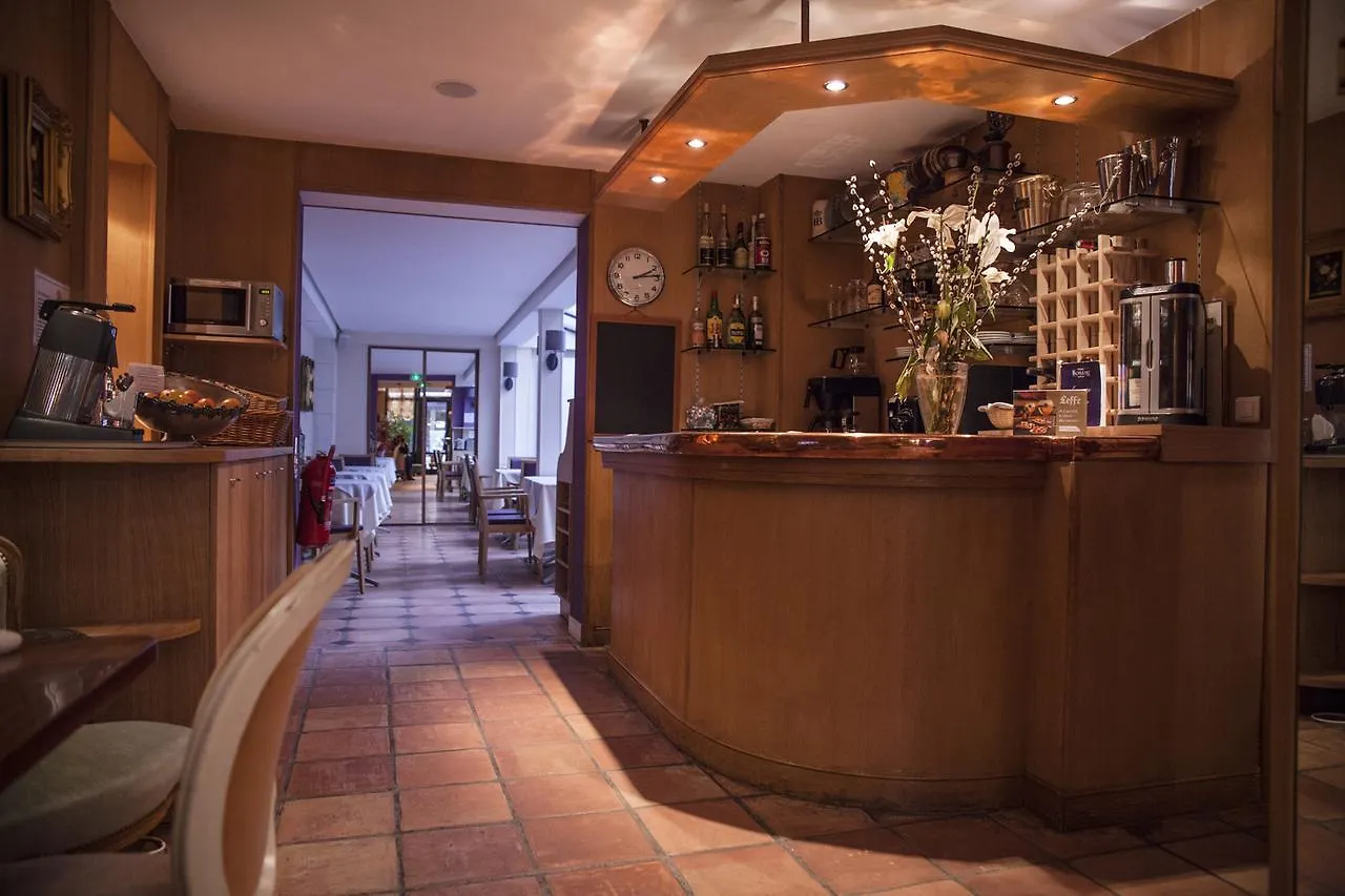 Hotel Boileau 3*